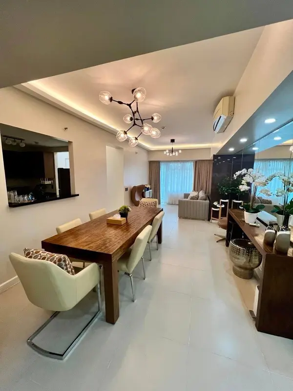 3 BR · Aston at Two Serendra