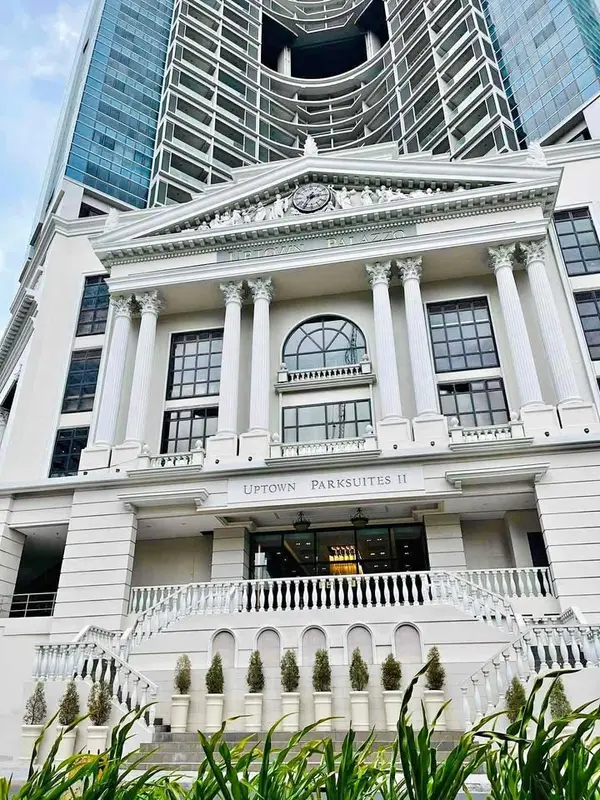 Uptown Parksuites 3베드룸 콘도 매매, 사진 2