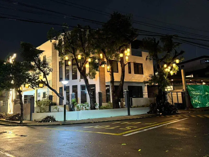 5-bedroom house and lot for rent in Bel-air Village