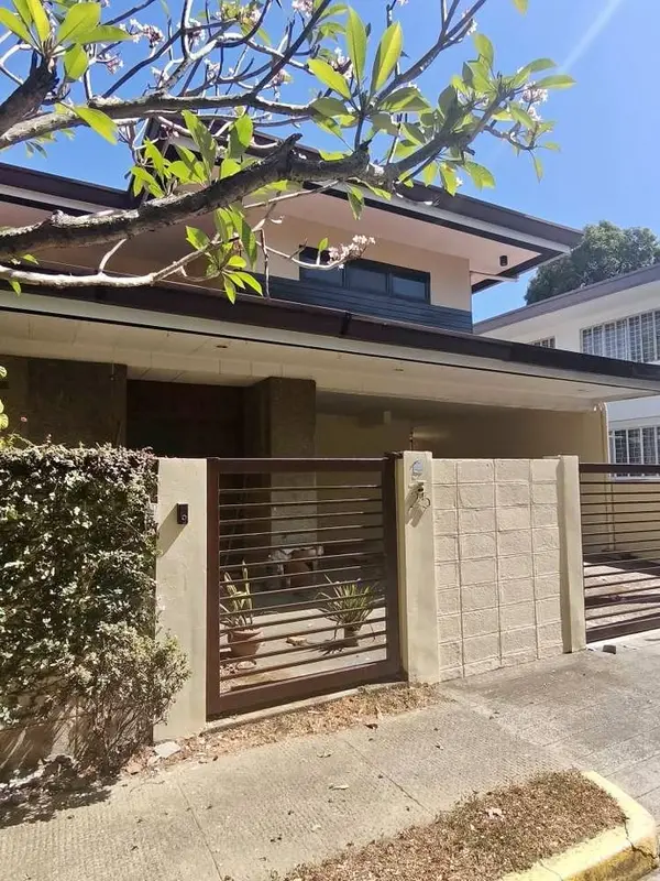 Magallanes Village 4室独栋别墅出租，第 1 张照片