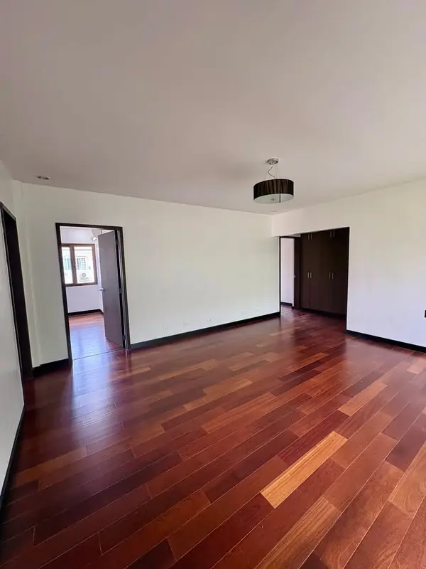 5-bedroom house and lot for sale in Merville Village, photo 4