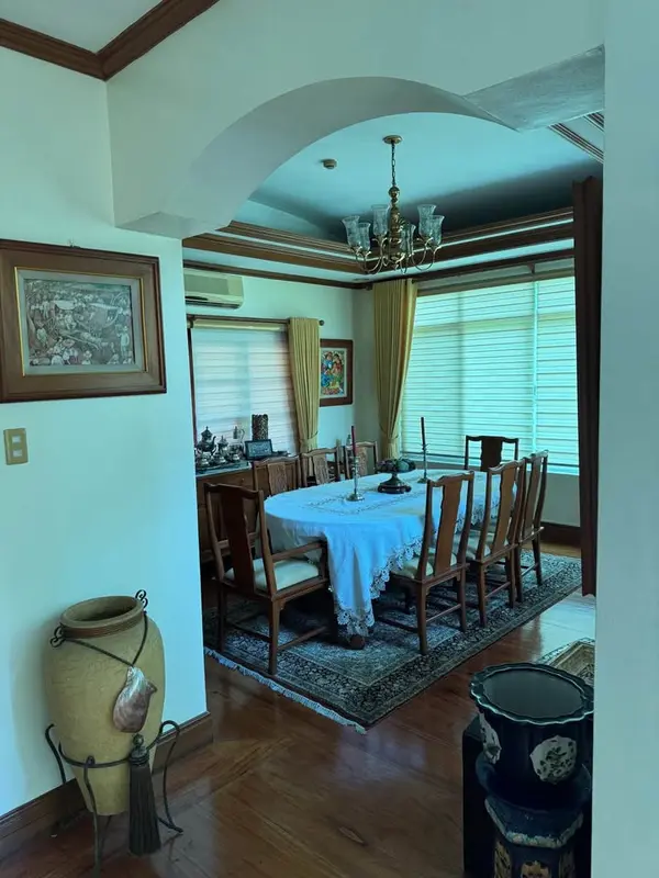 4-bedroom house and lot for sale in Loyola Grand Villas, photo 4