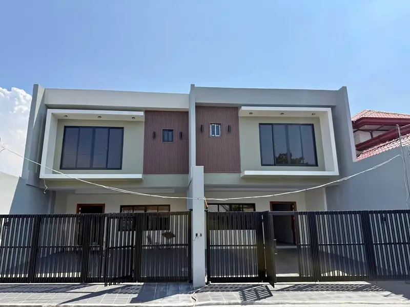 Sta. Cecilia Village 4베드룸 타운하우스 매매, 사진 1
