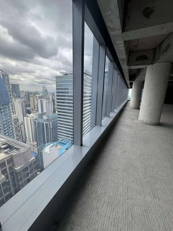 Office for lease in Alveo Financial Tower