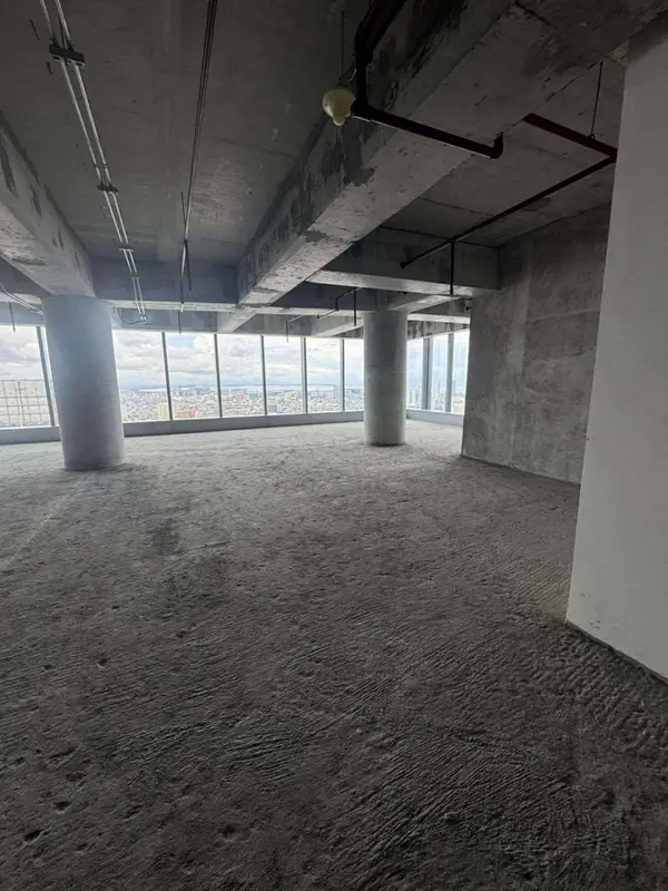Office for lease in Alveo Financial Tower