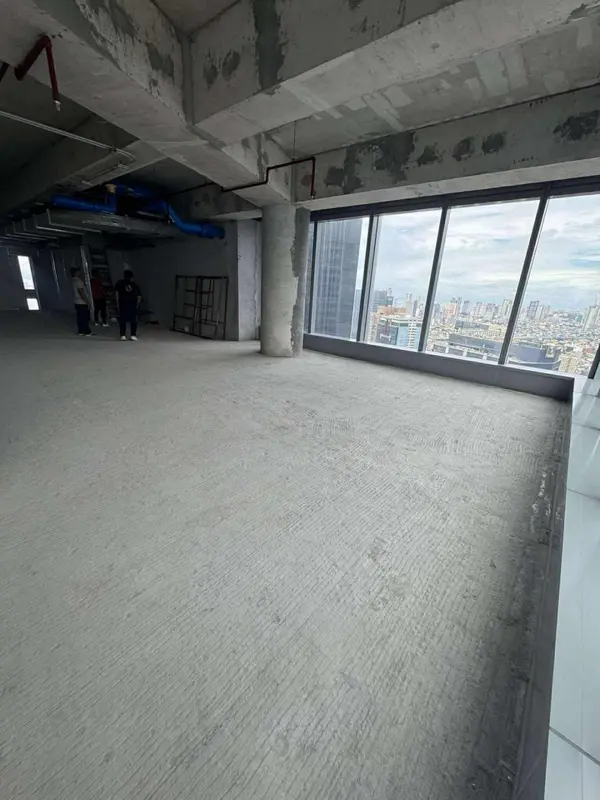 Office for lease in Alveo Financial Tower