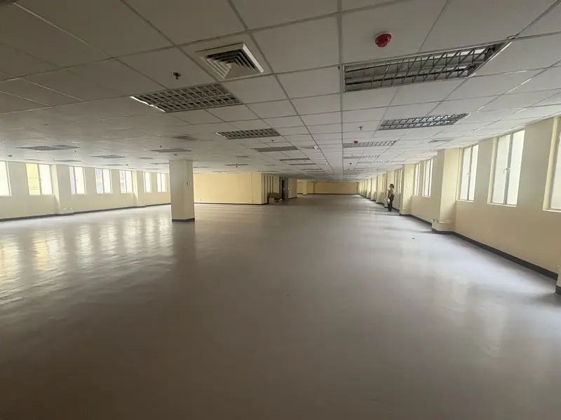 Office for lease in Bloomingdale Building
