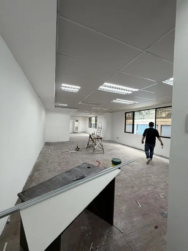 Office for lease in Valero One Center, photo 5