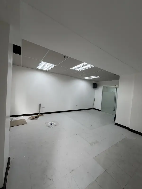 Office for lease in Valero One Center, photo 3