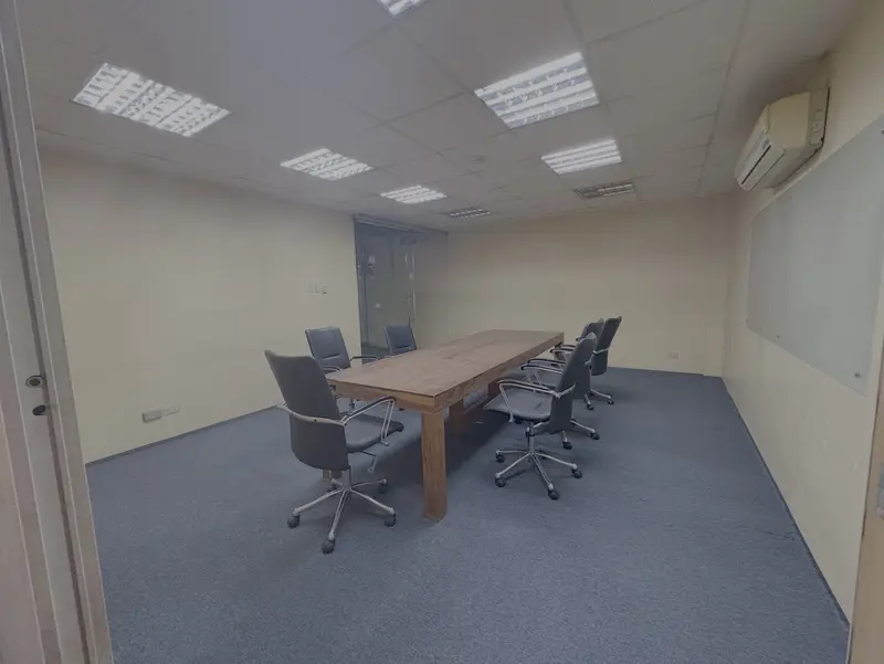 818 Building 办公室出租，第 3 张照片